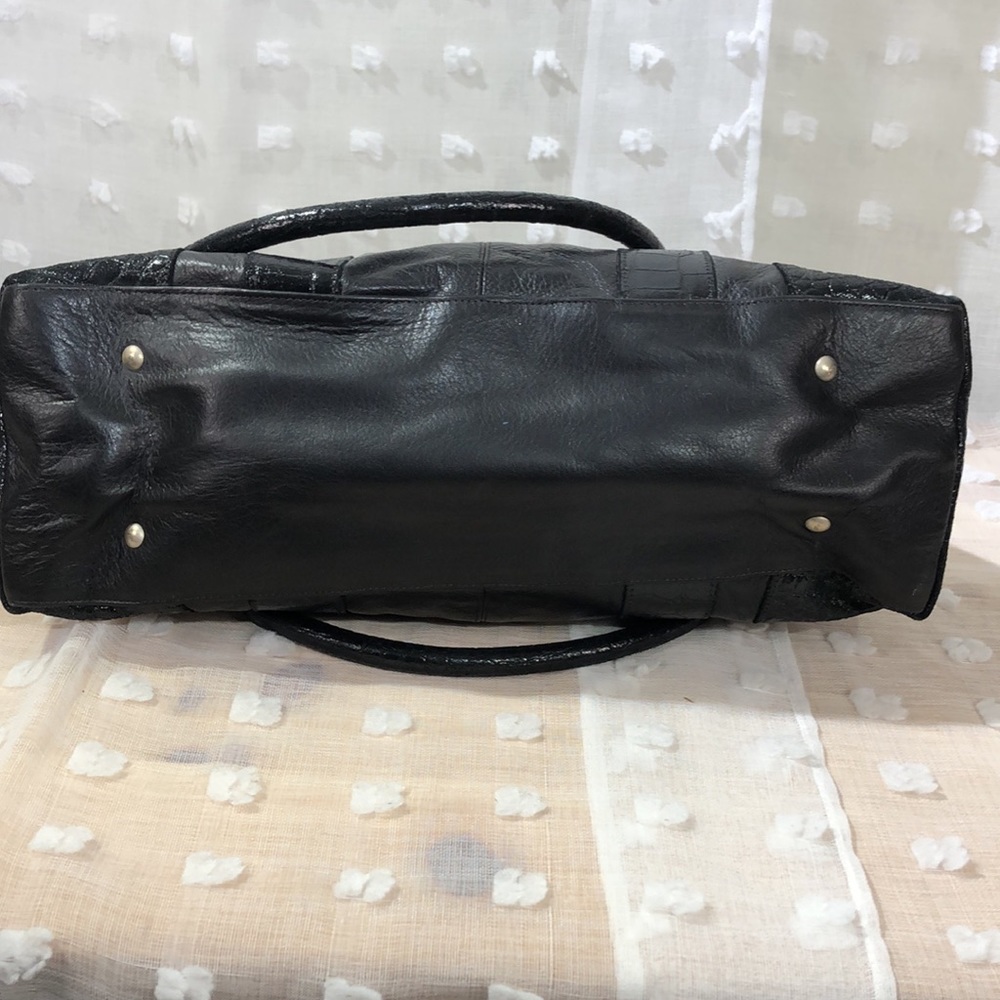Black Leather Structured Tote Bag - Picture 5 of 11